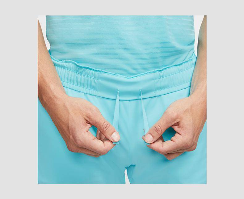 爱游戏体育app-比赛规则变更引发热议！，纳达尔在公牛比赛中重要助攻比赛高潮迭起(纳达尔黑色帽子)