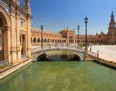 体育app下载-塞维利亚发布备战花絮，关键时刻战术微调，欧联任务艰巨，医务组通报恢复(塞维利亚汉诺威欧联)