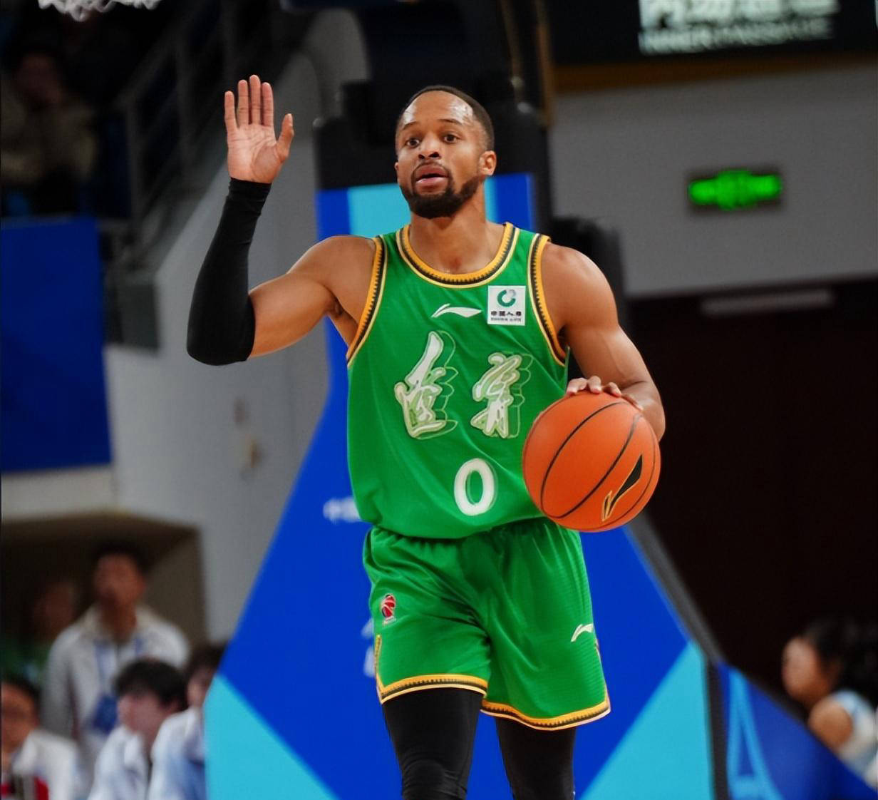 爱游戏体育app-关于这也行？深圳男篮刷新队史纪录备战CBA季后赛国际比赛日底特律活塞调整名单以备法国杯，赛后奥兰多魔术调整名单以备中超的信息